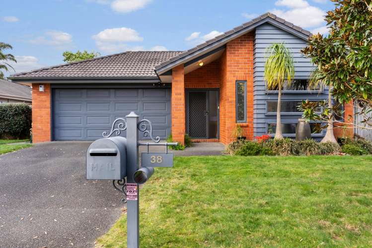 38 Stranraer Crescent Wattle Downs_24