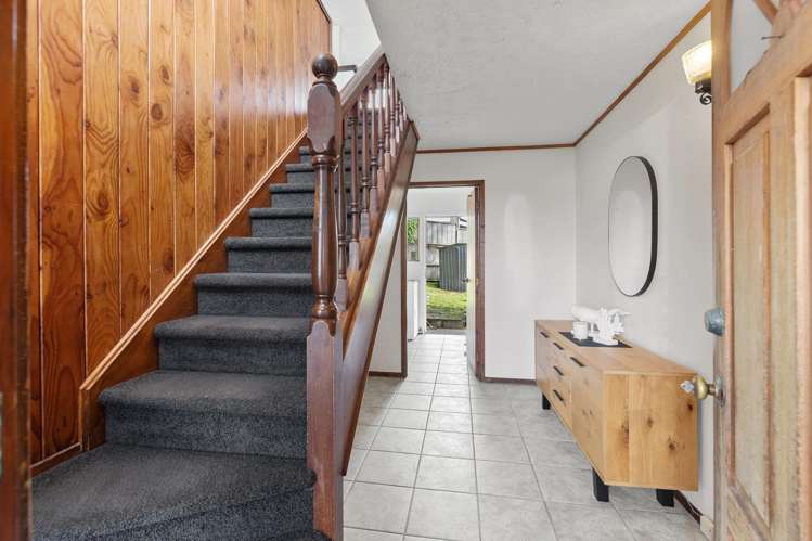 1/918 Beach Road Waiake_17