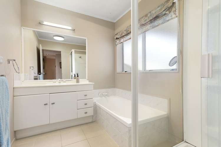 12 Taupiko Place Green Bay_16