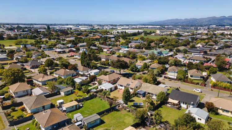 14 De Havilland Street Hornby_23