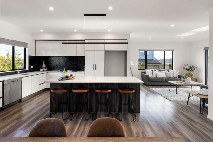 4 Jennian Avenue Rototuna North_6