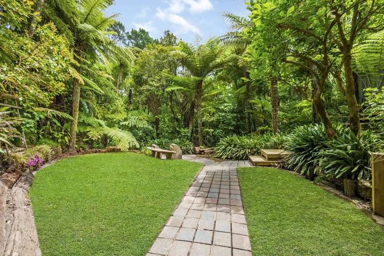 10 Rosecamp Road Beach Haven_0