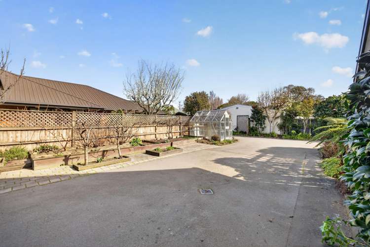 14 Tuscany Place Beckenham_39
