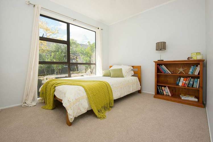 13 Unsworth Drive Unsworth Heights_17