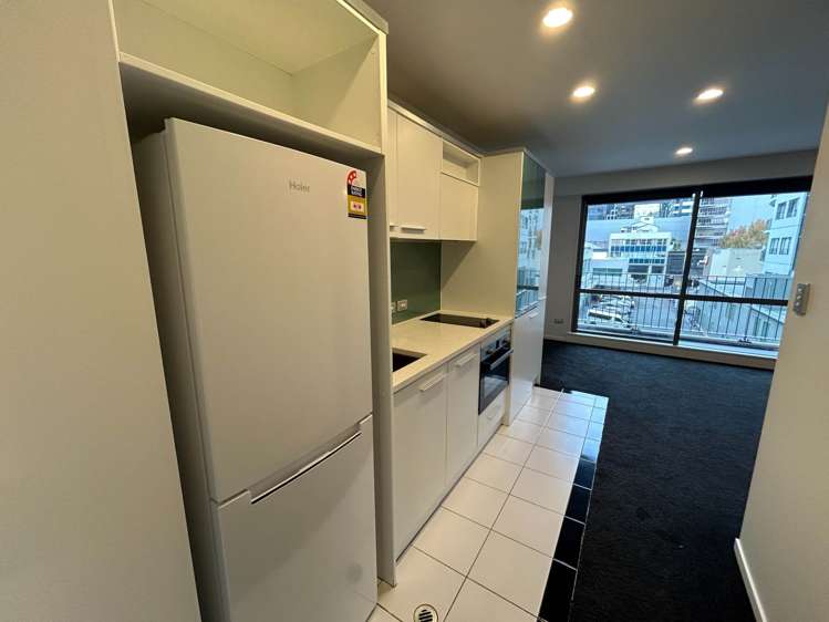 405/17 Vogel Lane City Centre_5