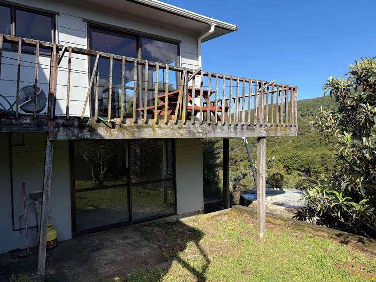 4,6,8 Iona Road Great Barrier Island_7