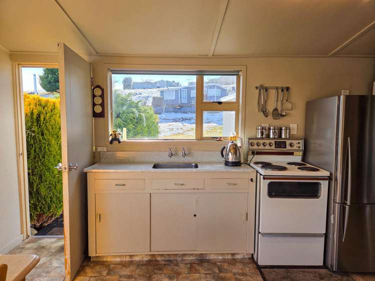 Hut 21 Alexandrina Road_5