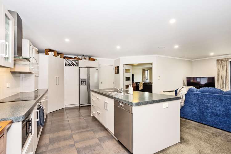 53 Hoffman Court Waikiwi_5