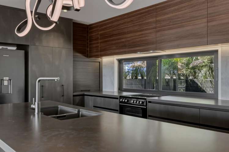 20 Green Road_5