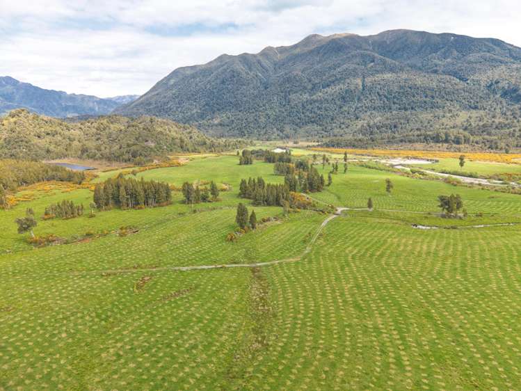 650 Lake Brunner Road Moana_49