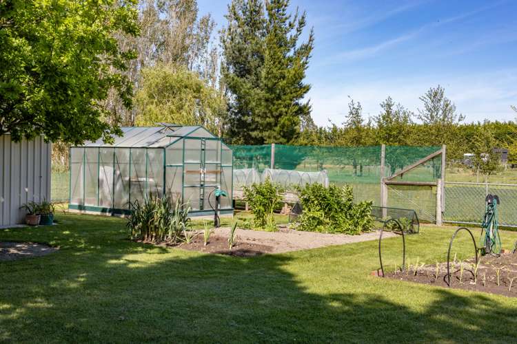 1101 Woodfields Road Cust_34