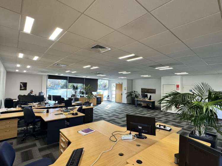 4/1 Show Place Addington_4