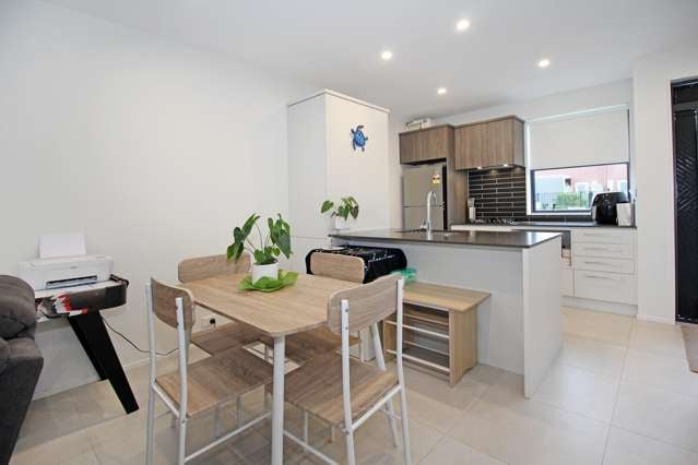 10 Paterae Lane Flat Bush_3