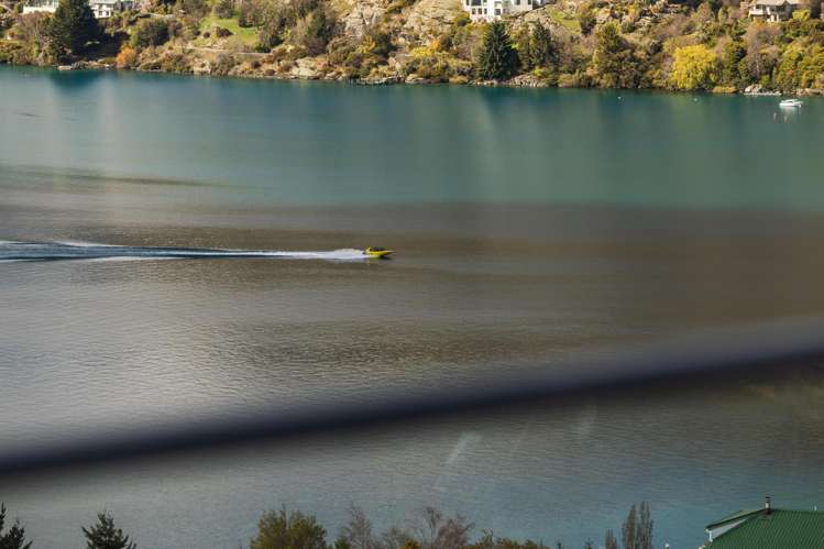 105 Goldfield Heights Queenstown_19