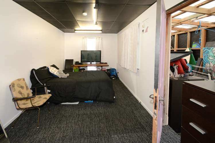 37 Baker Street Caversham_14