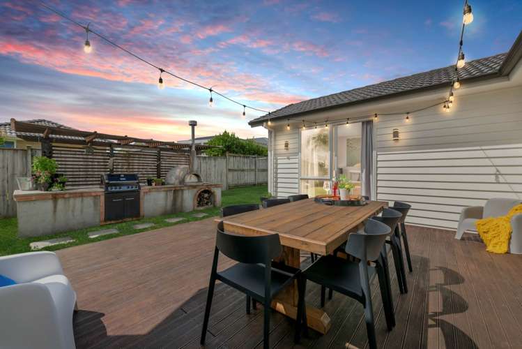 9 Defender Crescent Beachlands_29