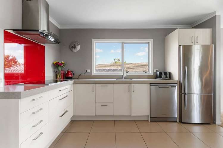 152 Everglade Drive Totara Heights_2