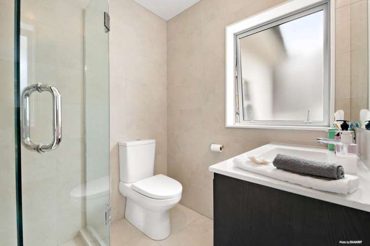 2 Emell Street Silverdale_10