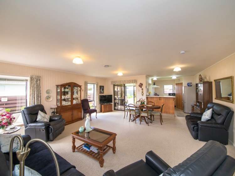 2 Tui Mill Grove Feilding_13