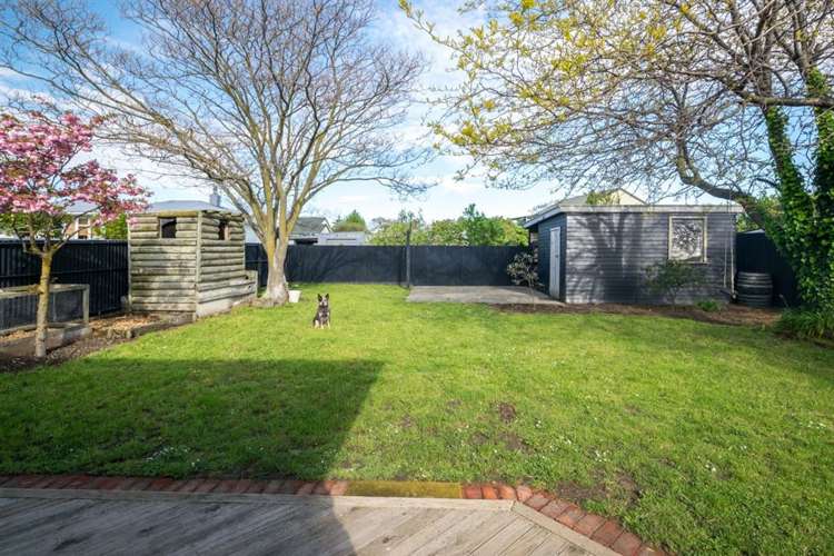 8 Edinburgh Crescent Redwoodtown_24