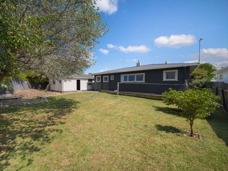 9 Queen Street Feilding_24