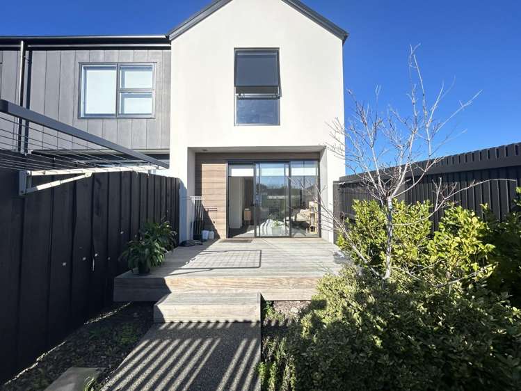 2/50 Plunket Street_0