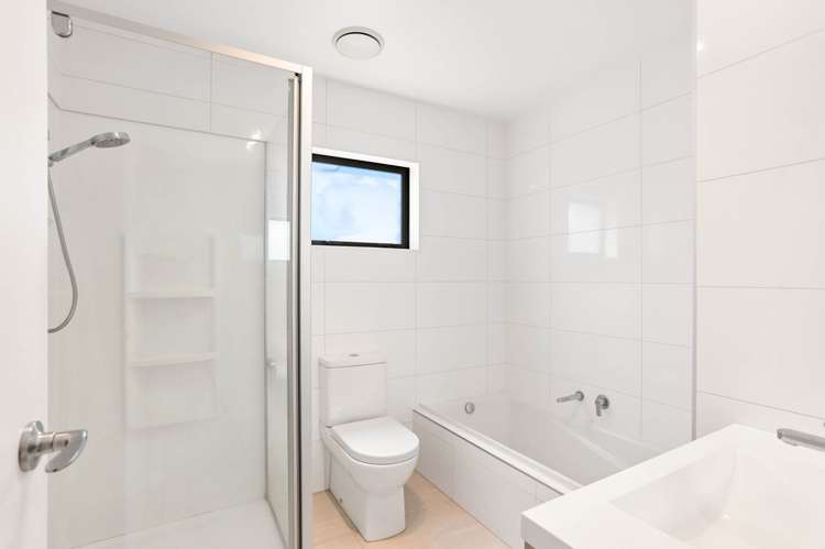 12A Titoki Street Te Atatu Peninsula_8