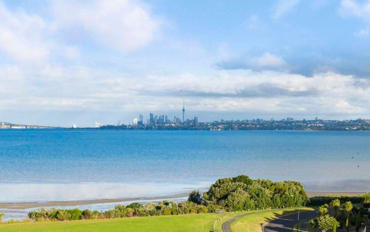 49 Spinnaker Drive Te Atatu Peninsula_1