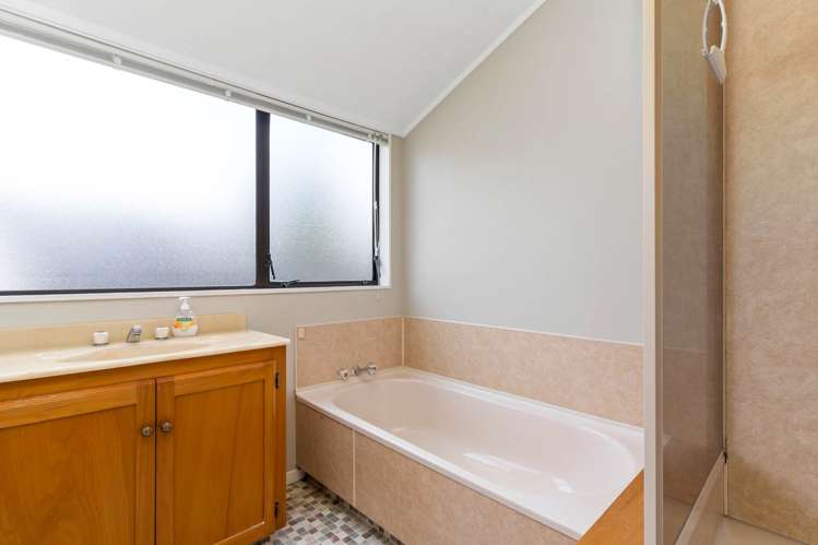 2b Kereru Street Henderson_6