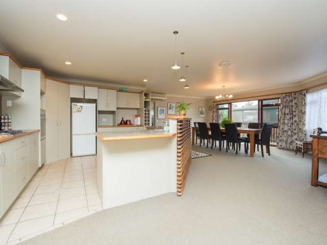 18a Stoneleigh Drive Chartwell_1