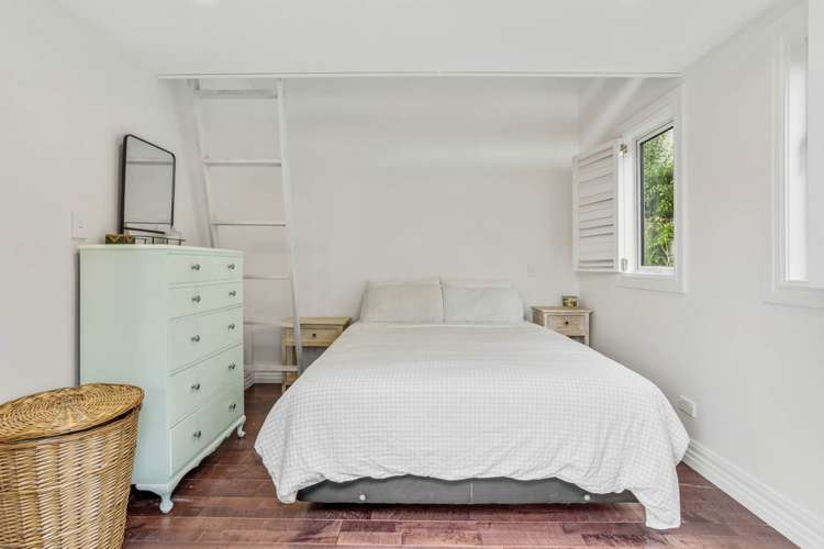 10 Kauri Road Stanmore Bay_11