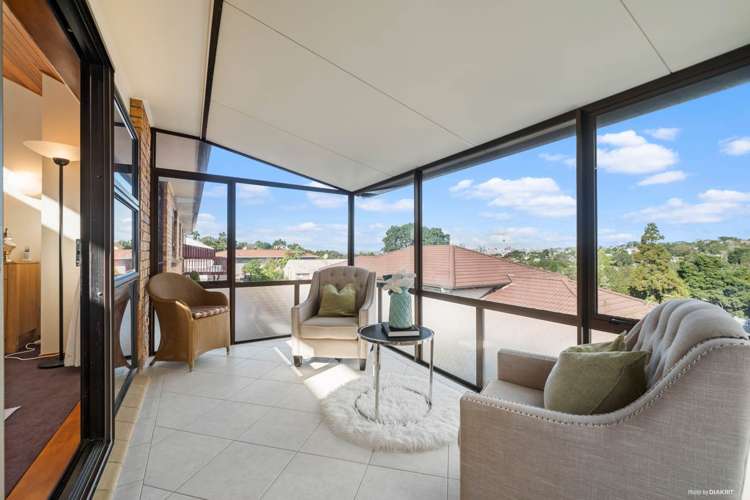 2/20 Wernham Place Northcote_13