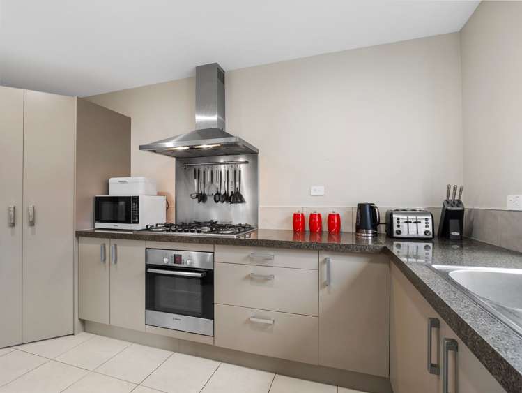 4 Carroll Place Owhata_10