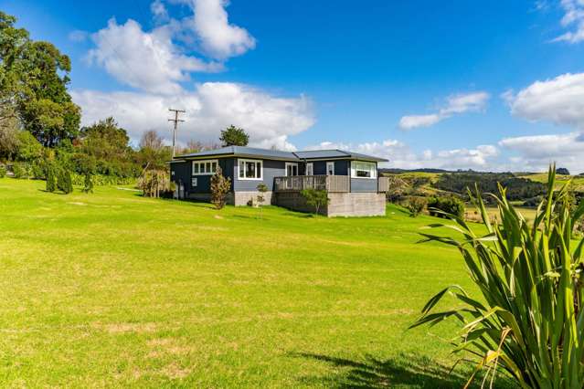 Meticulously Refurbished Lifestyle Haven