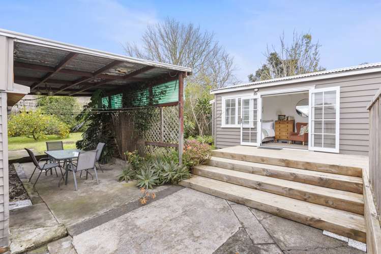 61 Glen Marine Parade Glendene_27