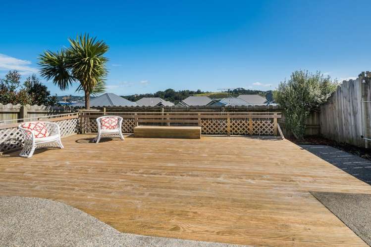 122 Fernhill Way Oteha_21