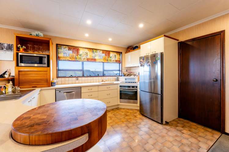 27 Roxburgh Street Glenwood_22