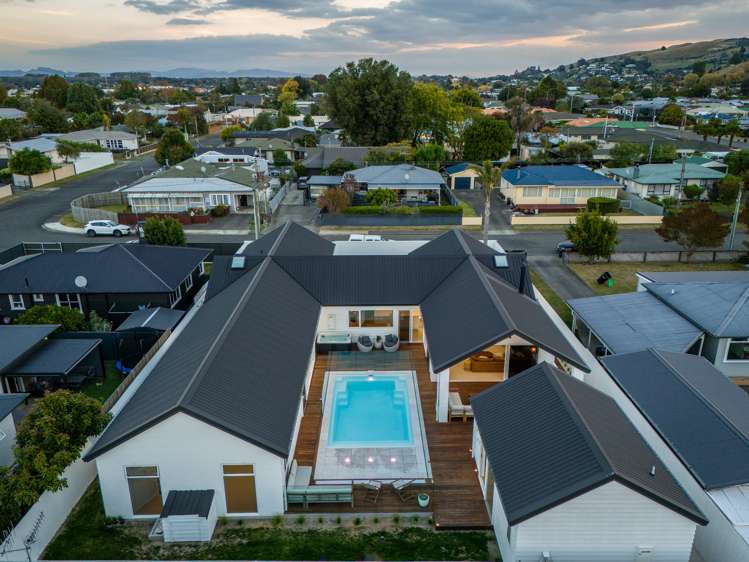 29 Warwick Crescent Taradale_19