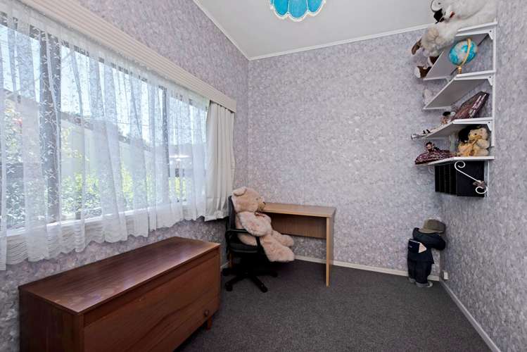 68 Kauri Street Miramar_11