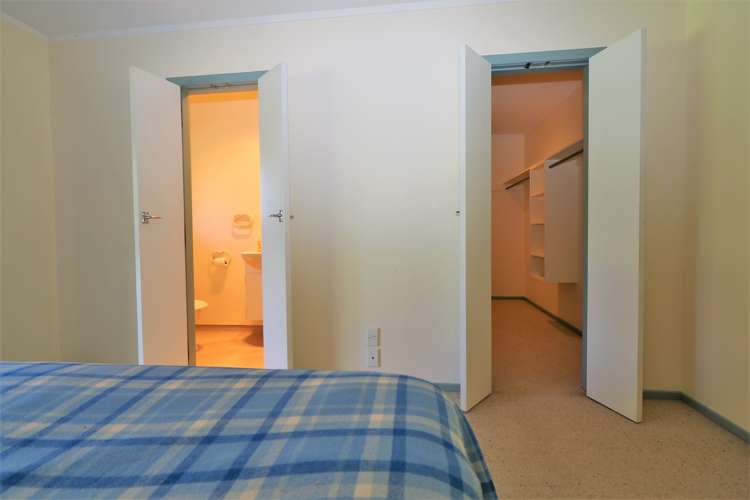 32c Lincoln Road Carterton_17