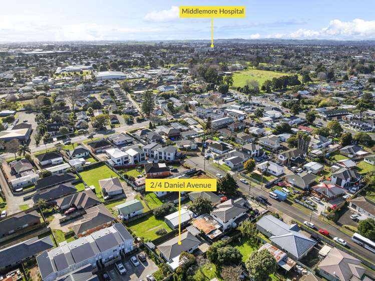 2/4 Daniel Avenue Mangere East_18