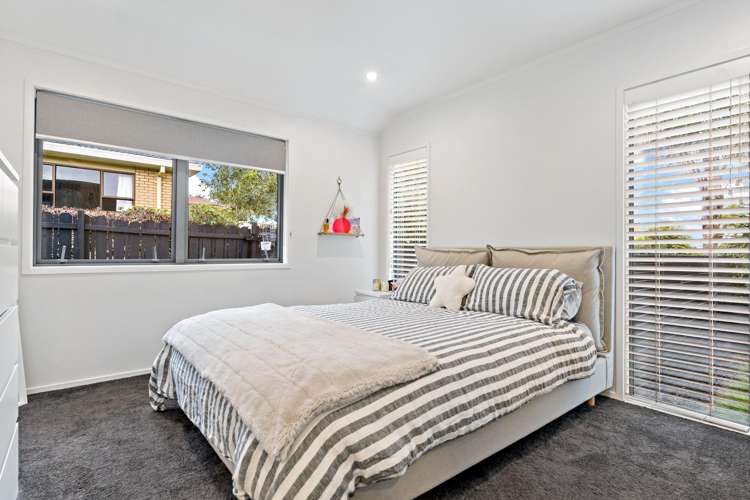 16 Coldham Crescent Saint Johns_10