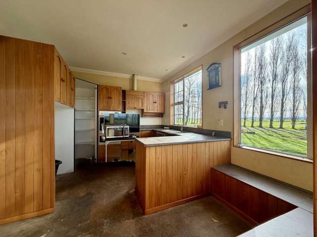 610 Grove Bush Woodlands Road Mabel Bush_4