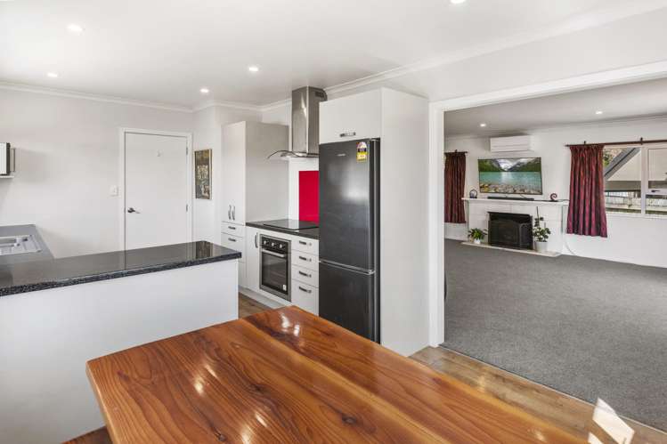 53 Eighty Eight Valley Road Wakefield_11