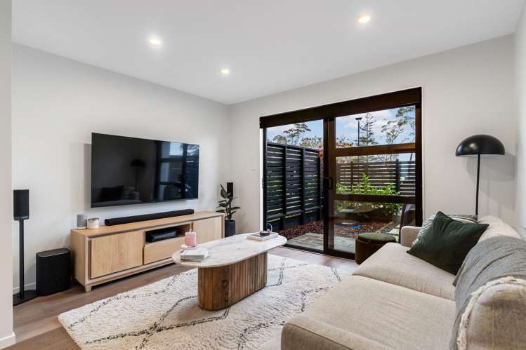 5/107 Selo Street Glen Eden_6