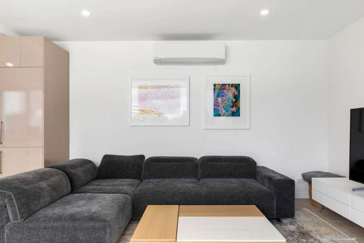 902/27 Rutland Street City Centre_5