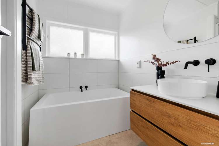 8 Childs Avenue Pukekohe_15