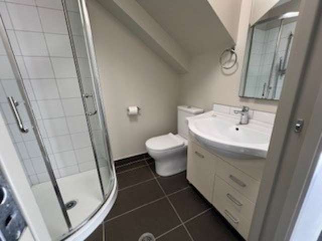 228/172 McLeod Road Te Atatu South_3