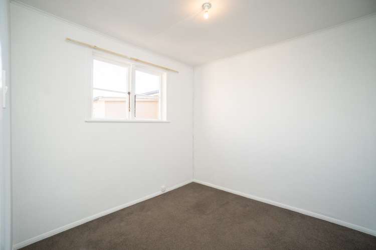 2/58 Weld Street Feilding_5