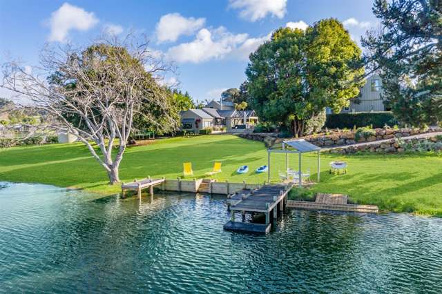 Lakefront Property - Own Shoreline and Jetty